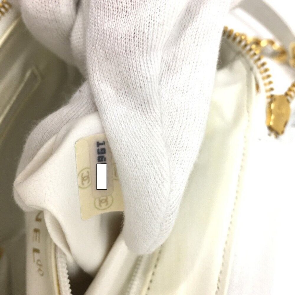 CHANEL CC charm Matelasse Vanity Shoulder Bag Lambskin Leather White/GoldHard - Picture 11 of 16